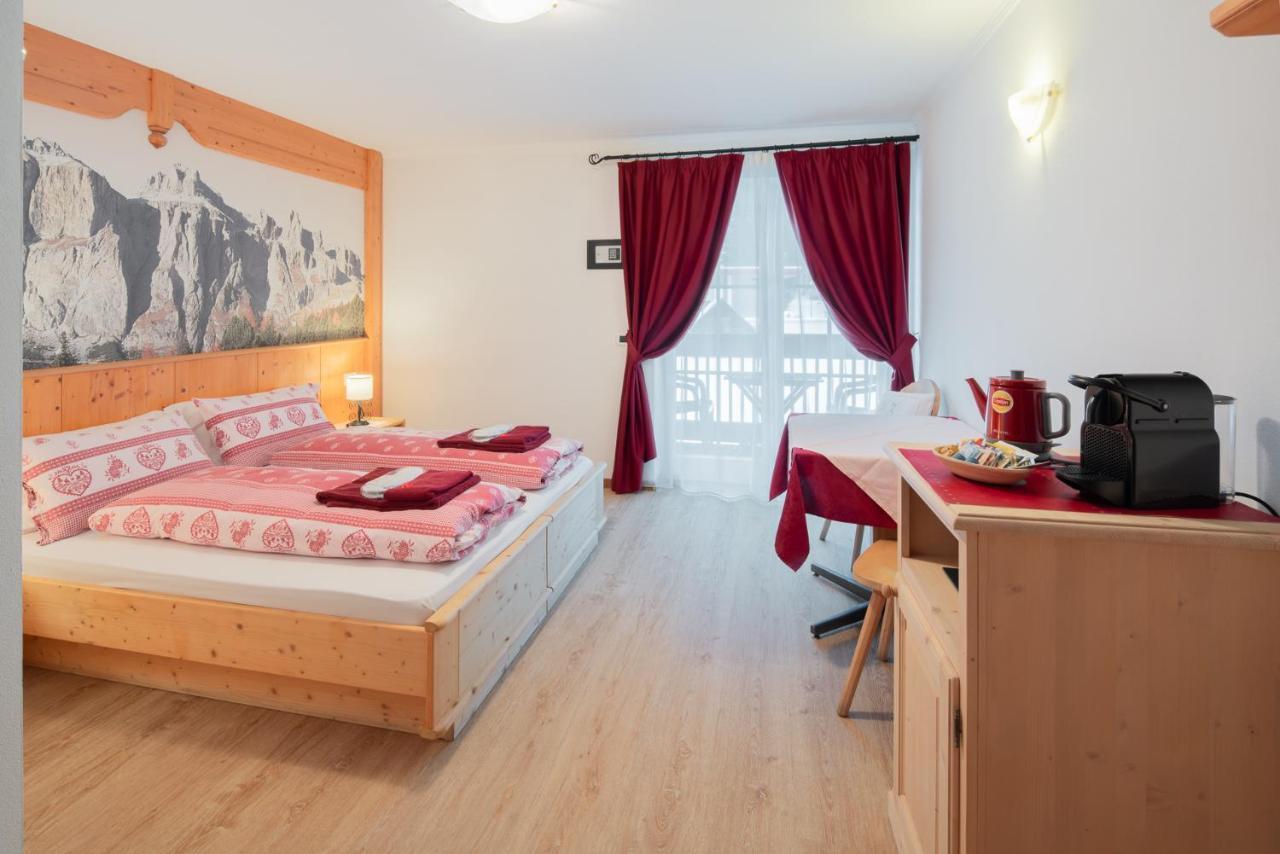 B&B Agriturismo Cesa Ciasates Канацеи Экстерьер фото